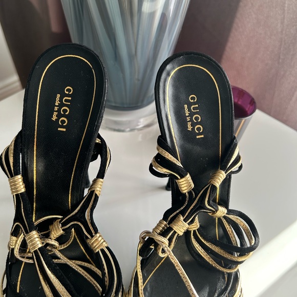Gucci Ankle-Tie Strappy Sandals in Black/Gold Size 38 - Picture 6 of 6